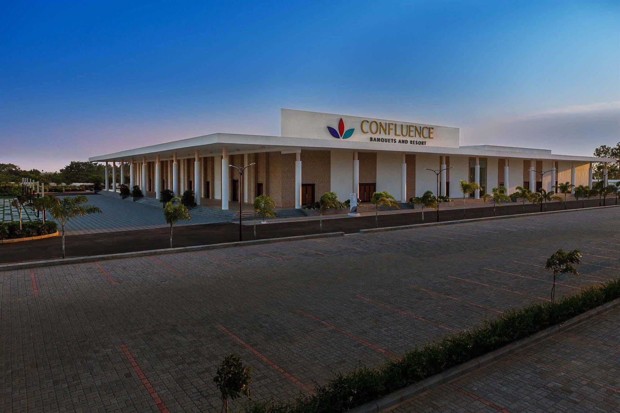 Confluence Banquets And Resort Mahabalipuram Exterior photo