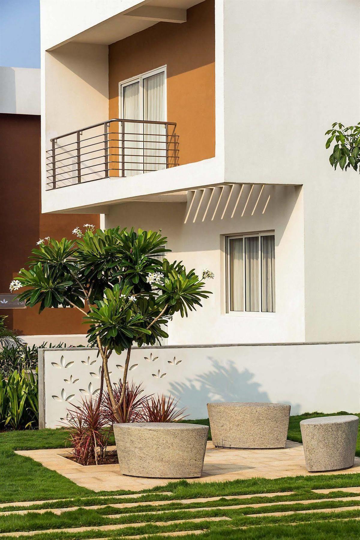 Confluence Banquets And Resort Mahabalipuram Exterior photo