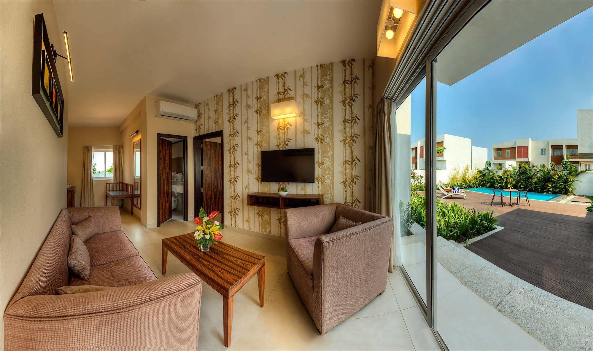 Confluence Banquets And Resort Mahabalipuram Exterior photo